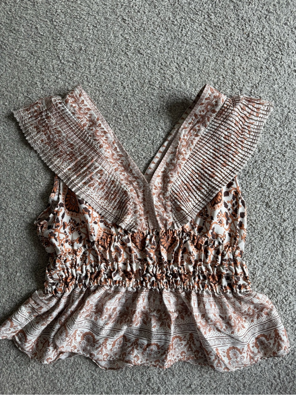 Rachel Zoe White and Rust Paisley Ruffled V-Neck Top